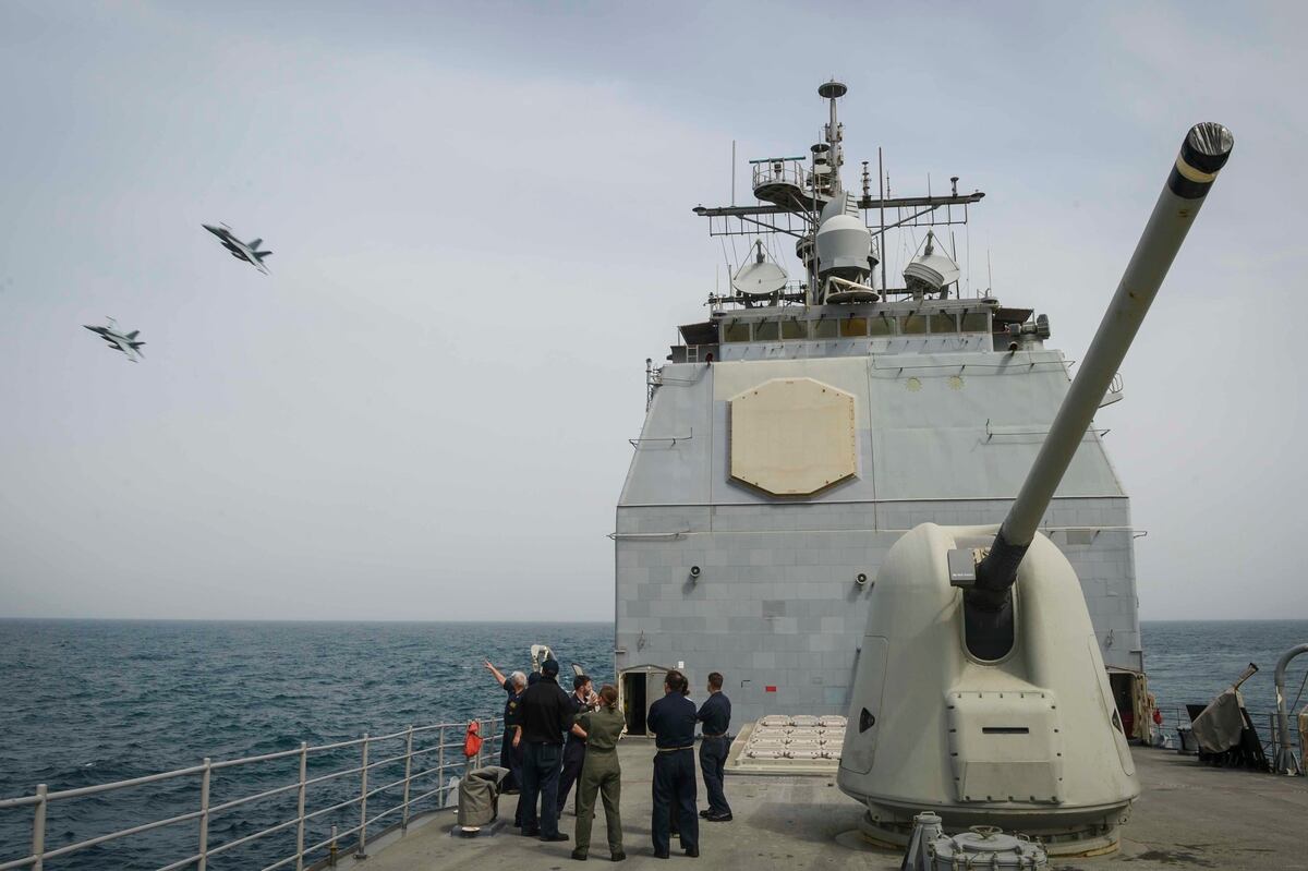 Bunker Hill sailor dies after motorcycle crash