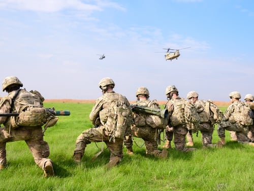 U.S. soldiers deployed in support of Operation Inherent Resolve prepare for helicopter exfiltration during an aerial response force exercise in Iraq, Dec. 31, 2018.