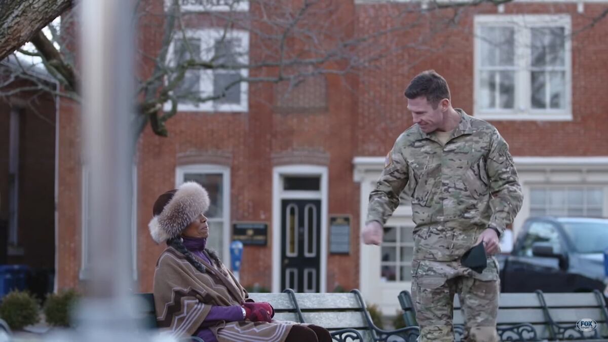 Watch former Green Beret, Marine vet discuss their roles ...