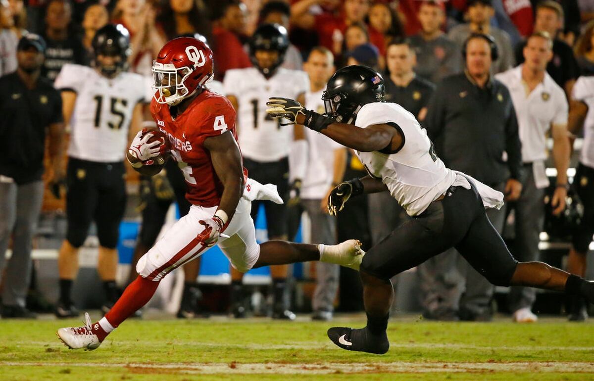 No 5 Oklahoma Escapes With 28 21 Ot Win Over Army