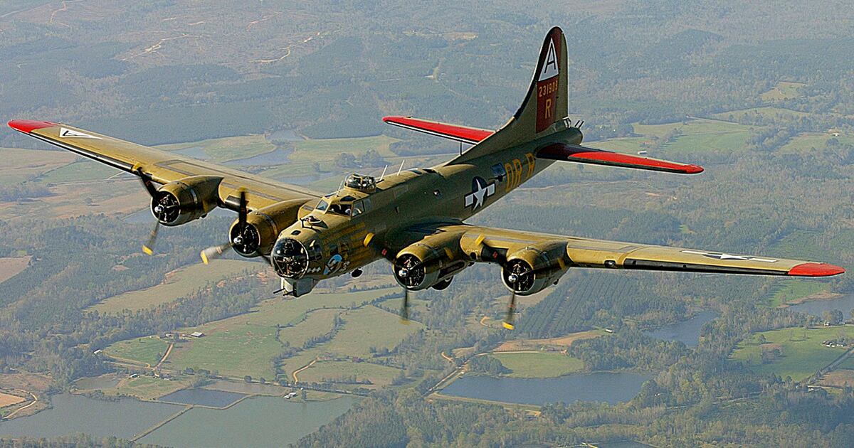 B 17 Crash Raises Questions About Vintage Plane Safety