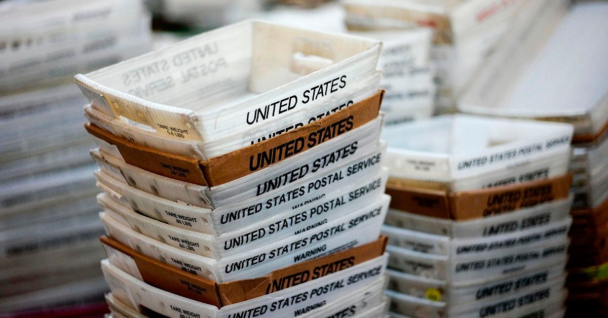Postal Service More Financial Loss As Mail Delivery Slumps