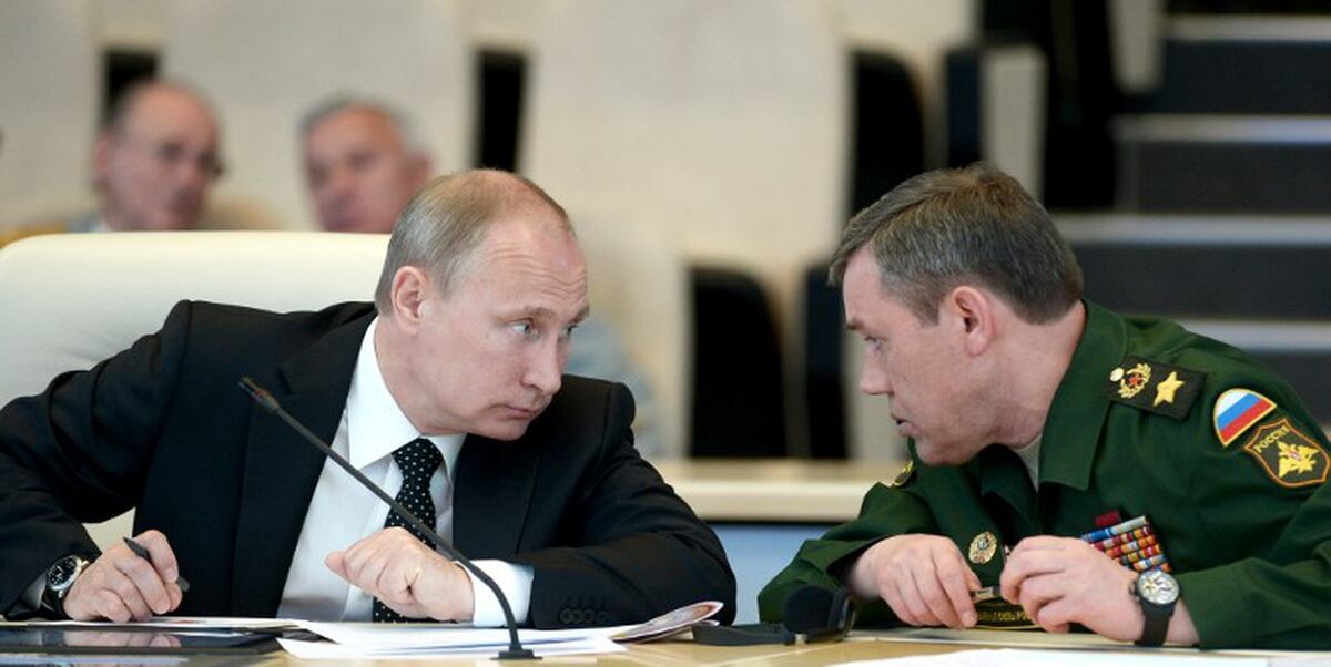 Russia Expands Military Exercises To 80 000 Troops