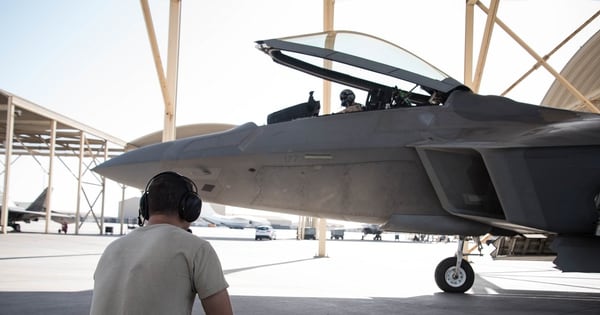 A Raptor with the 94th Expeditionary Fighter Squadron prepares to taxi onto the flight line at Al Dhafra Air Base, April 20. (Staff Sgt. Erica Rodriguez/Air Force)