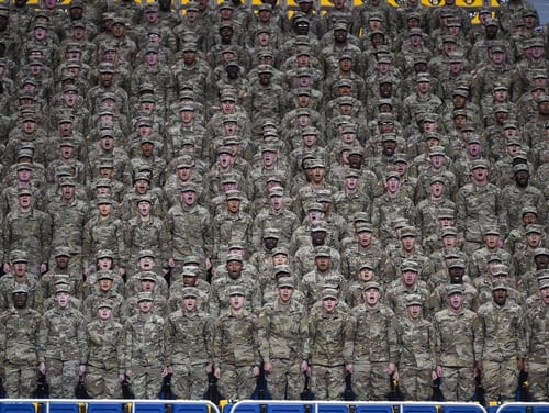 Top Recruiter Just 136 000 Out Of 33 Million Young Americans Would Join The Army