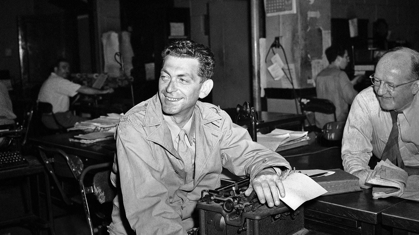 He was first to report V-E Day  — then he was fired for it