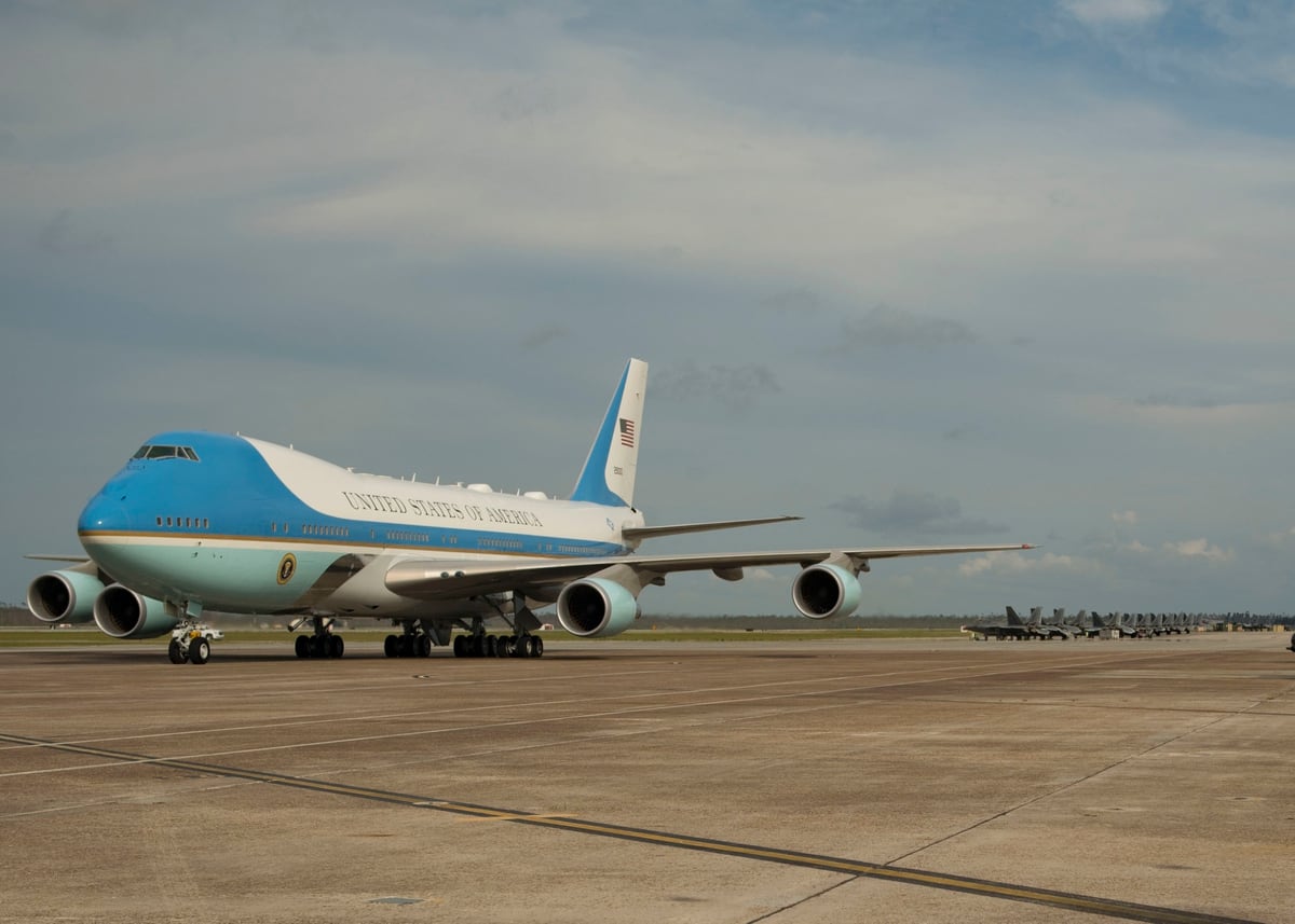 Why does air force one have to be painted blue New Paint Job For Air Force One Would Require Congress Ok