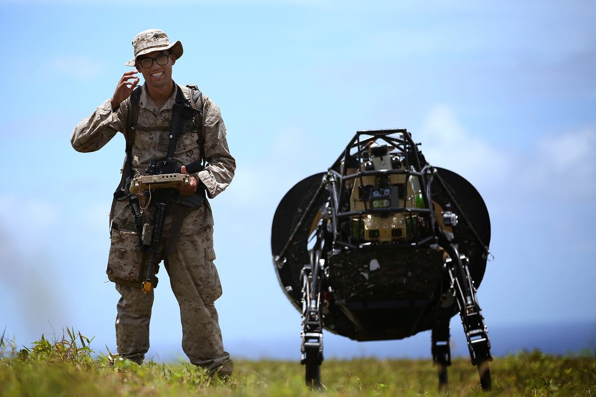 Marines Sailors Pen Sci Fi Stories To Help Plan For Future Wars