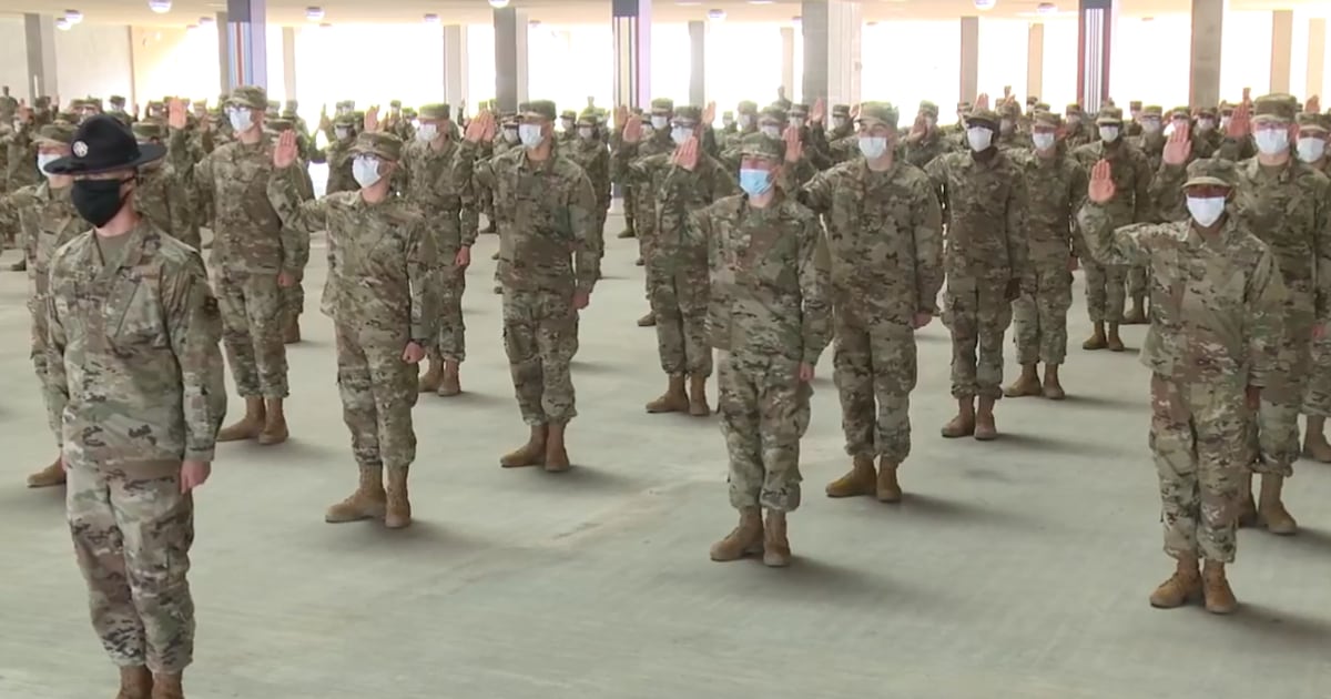 More Than 1 400 Air Force Trainees Graduate From Bmt Wearing Face Masks