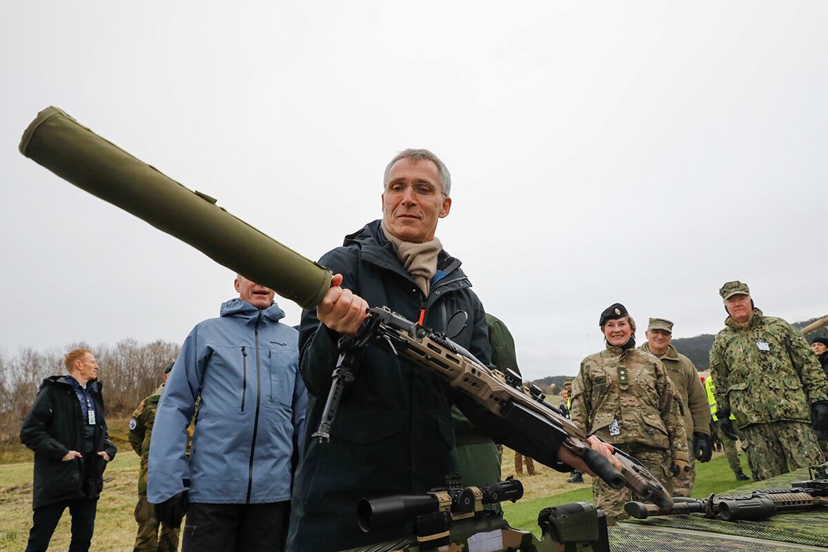 NATO chiefs urges Russia to shed light on new missile system