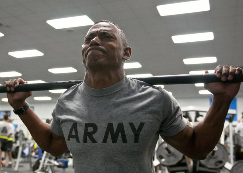 Army OKs earbuds with PT uniforms in the gym Effective immediately