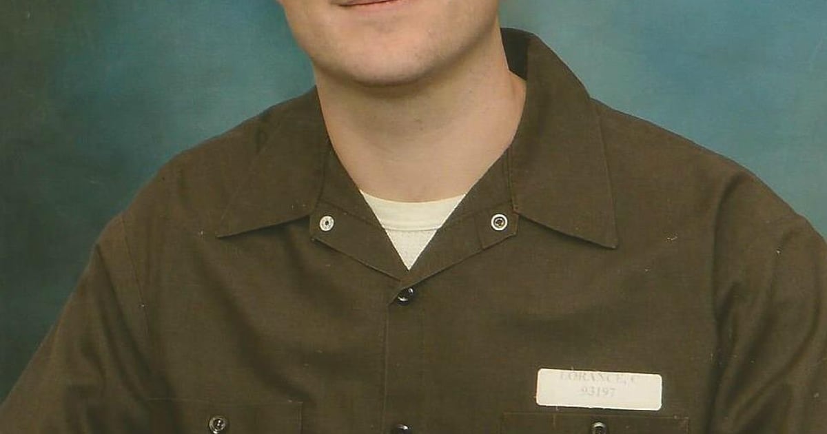 Hero Or Murderer Soldiers Divided In 1lt Lorance Case