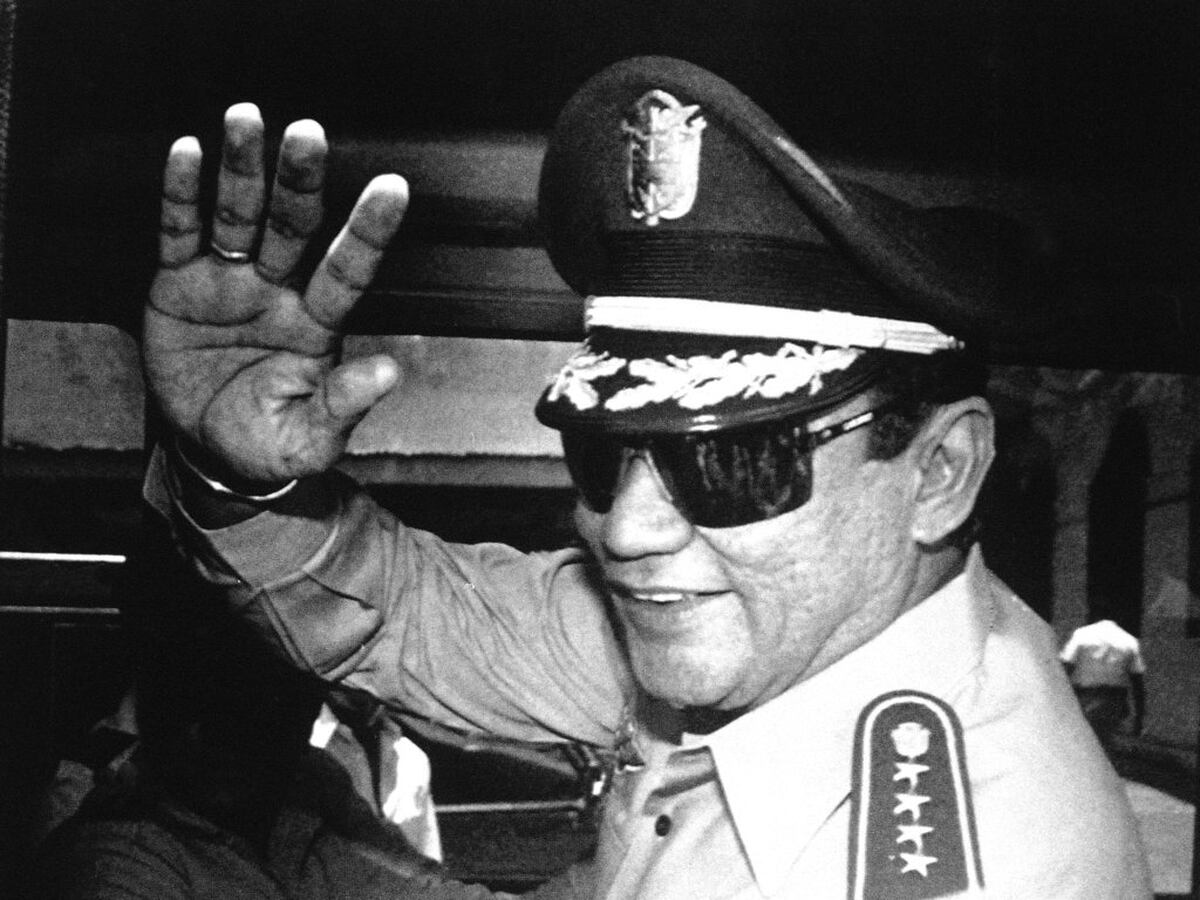 Former Panamanian Dictator Manuel Noriega Ousted In Us Military