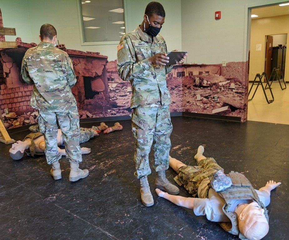 Soldiers are increasingly using tablets and similar devices as part of the Army jobs, like the troops here pictured during training at Medical Research and Development Command. (Dr. Cali Fidopiastis/DoD)