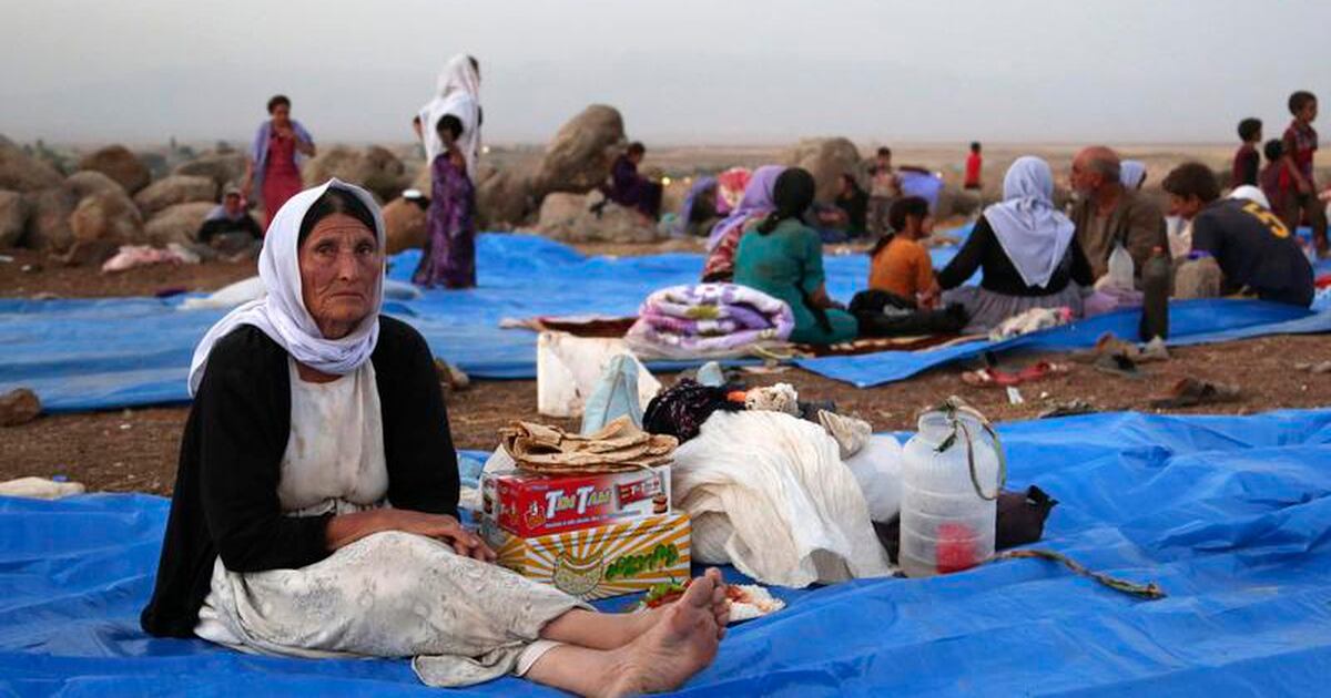 Iraqi Military Helicopter Crashes Delivering Aid