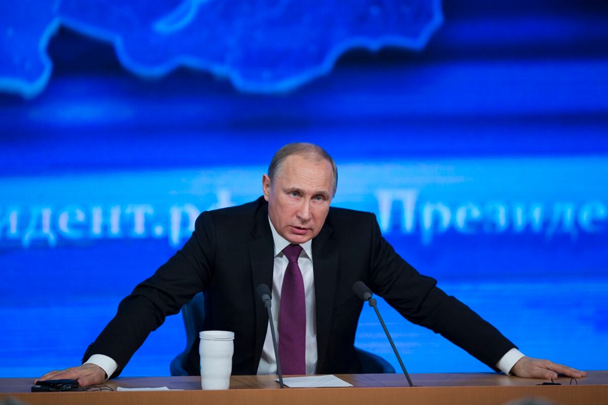 Putin West Wants To Defang Declaw Russian Bear