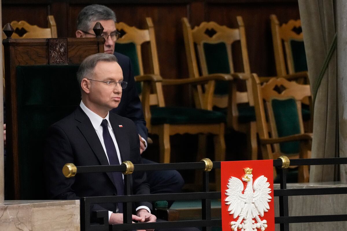 Poland’s president calls on US to place nuclear weapons in his country