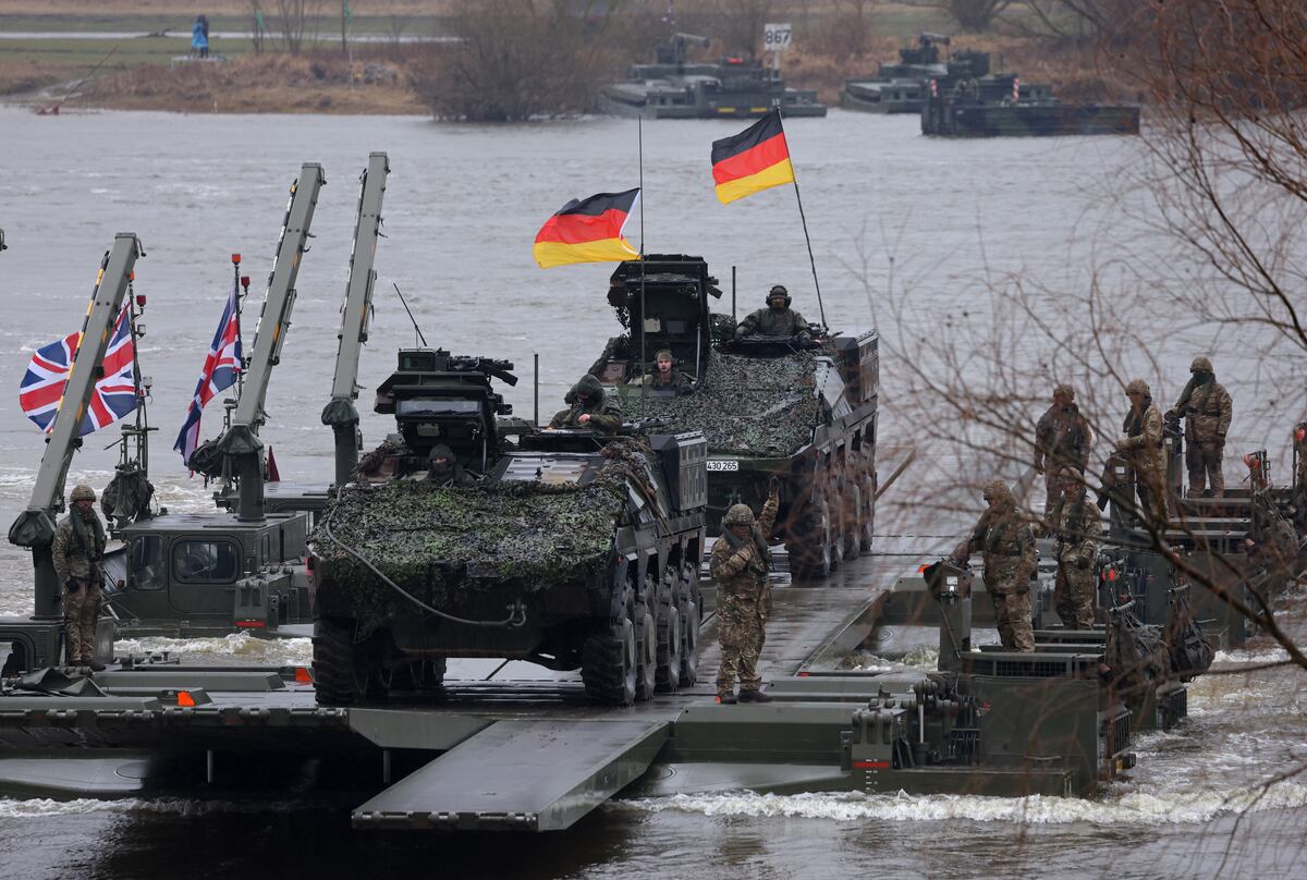 NextImg:Germany, UK to sign pact on long-range weapons, sweeping defense ties