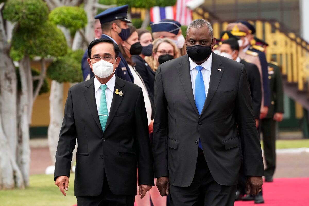 美国国防部长奥斯汀会见泰国领导人，以加强双边关系