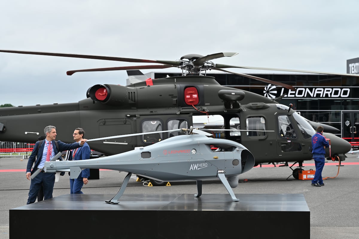 UK taps Leonardo for .3 billion medium-lift helicopter deal UK taps Leonardo for .3 billion medium-lift helicopter deal