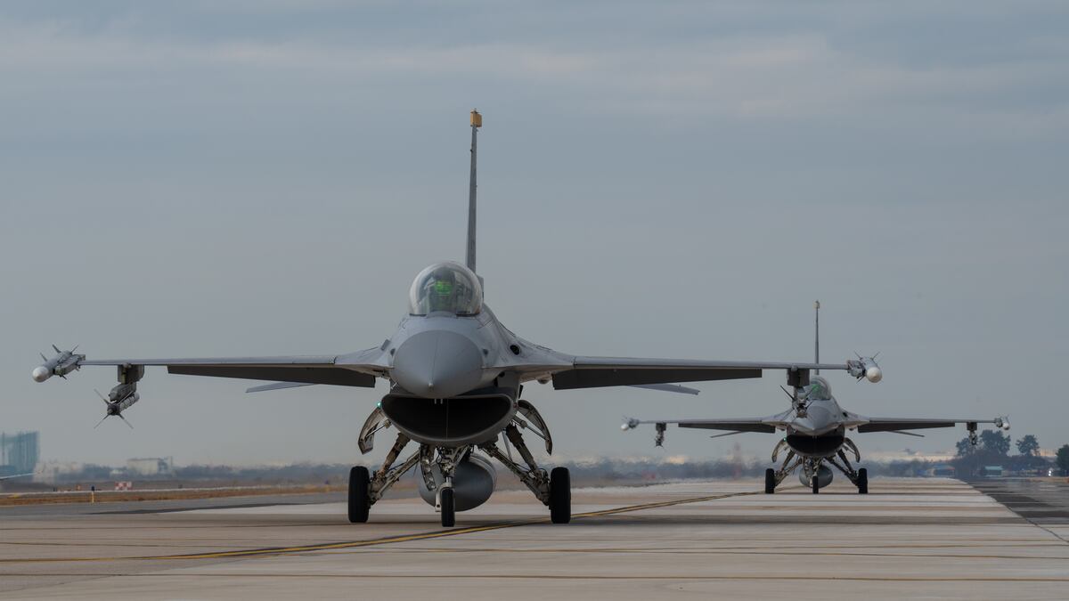 US approves sale of F-16s to the Philippines in .5bn weapons package