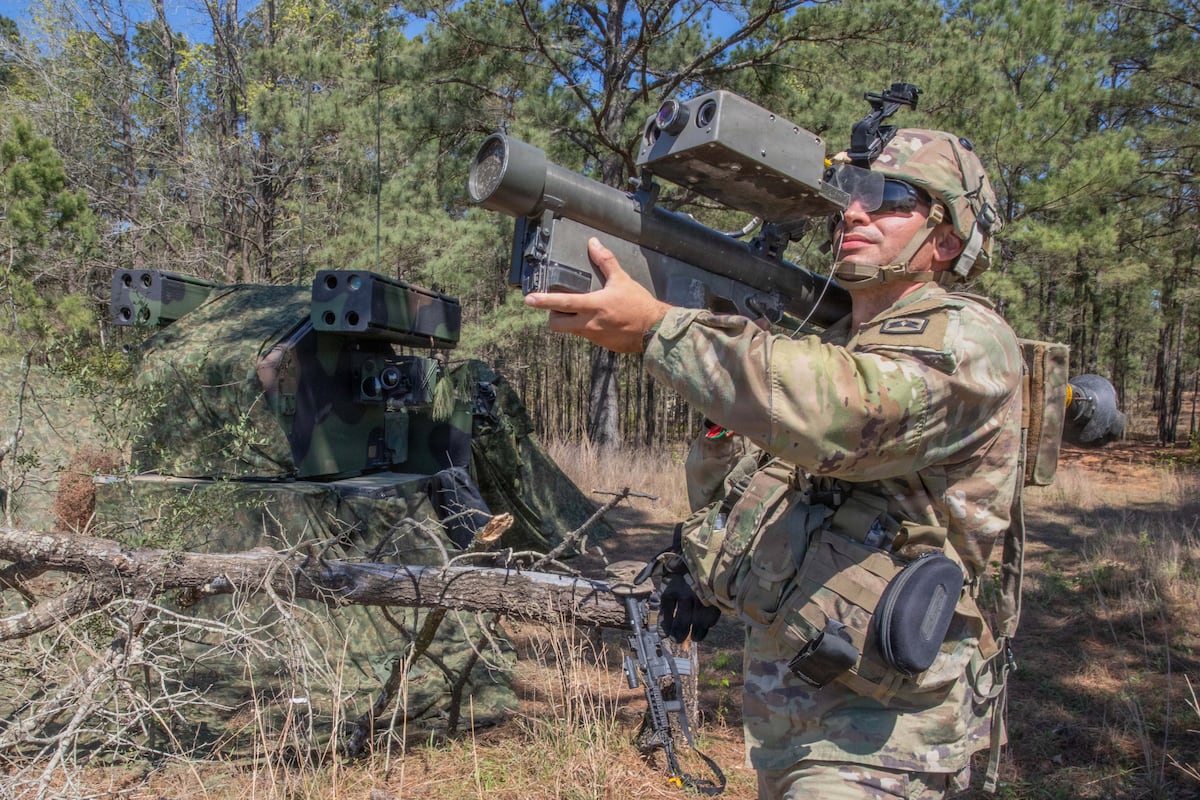 US Army wants a surface-to-air missile that can destroy small drones US Army wants a surface-to-air missile that can destroy small drones