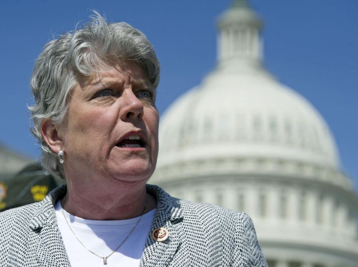 Report: Vets' disability claims ended up in shred bins