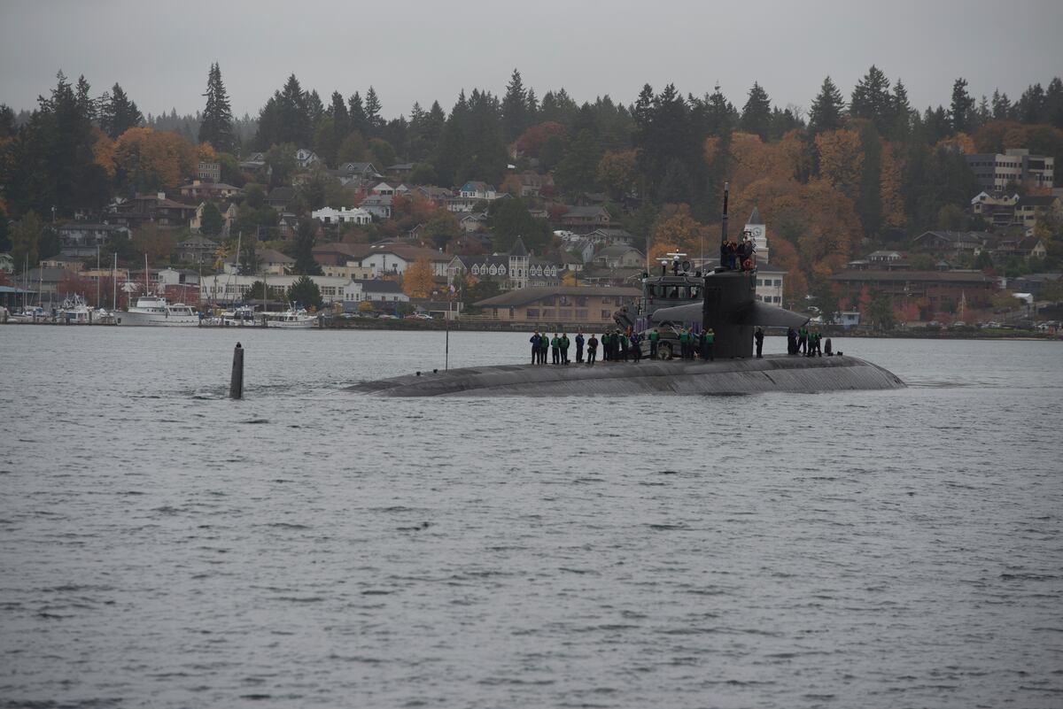 Navy to test for contaminated water near base