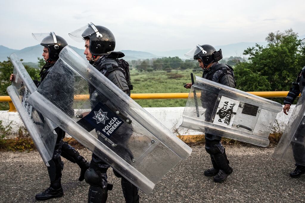 President Trump orders 5,200 active duty troops to US-Mexico border