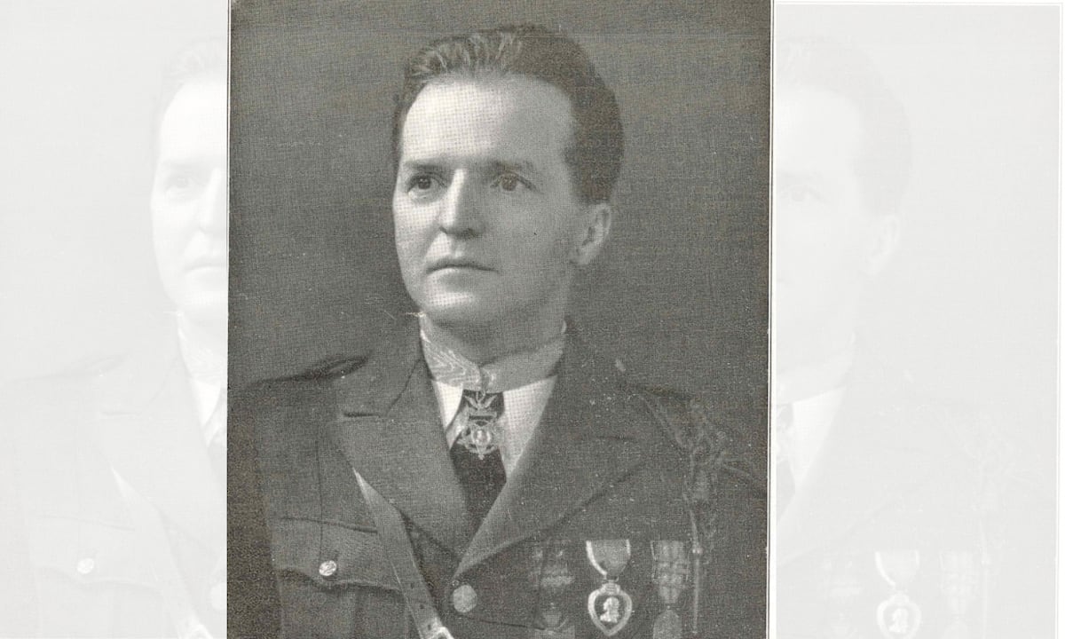 During the Meuse-Argonne campaign, this trench runner took initiative During the Meuse-Argonne campaign, this trench runner took initiative