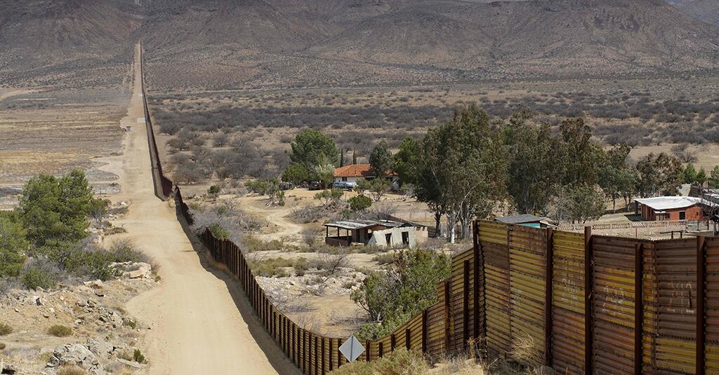 Gradual deployment of US troops to Mexico border underway