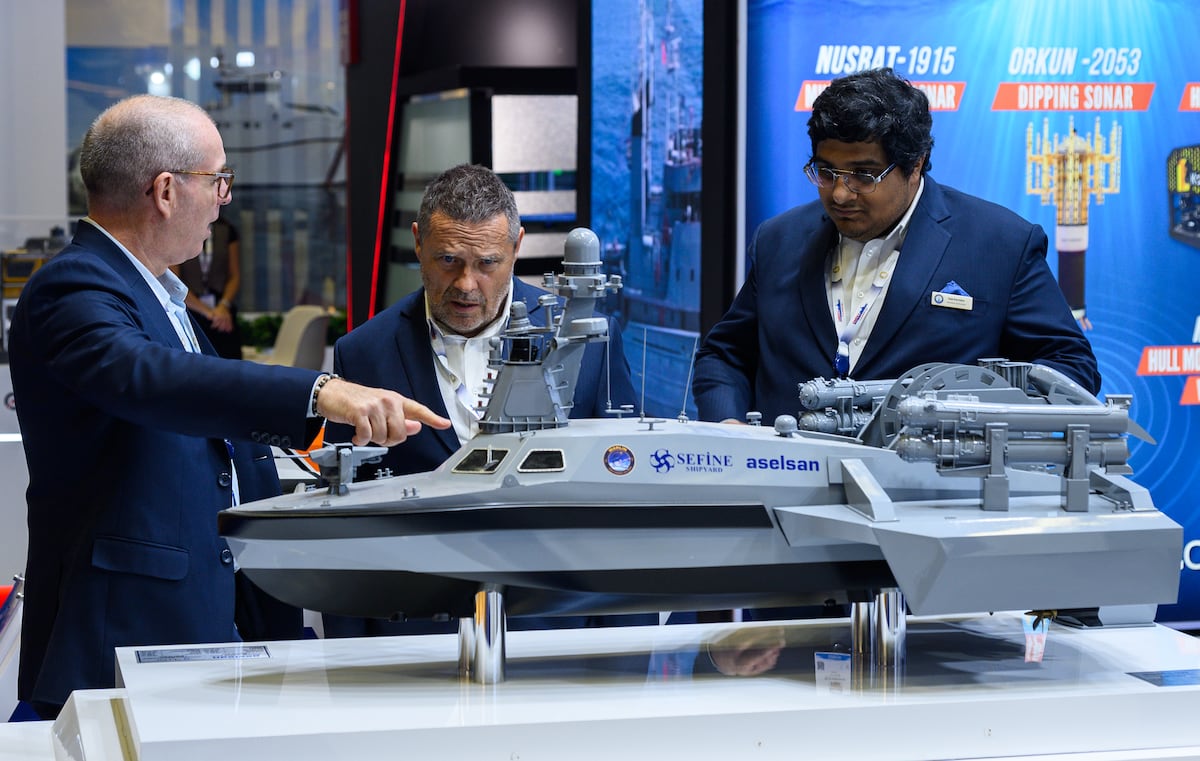 Turkey, Qatar deepen defense ties with multiple deals at naval expo