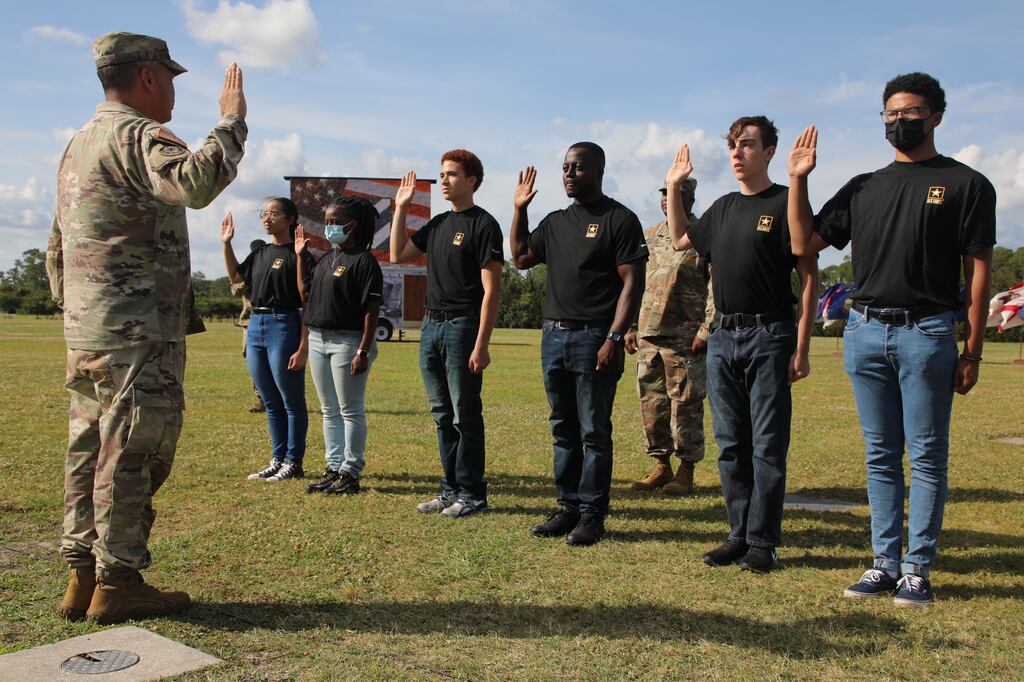 Army To Fix Recruiting Fraud Cases Remove Soldiers From Fbi Database