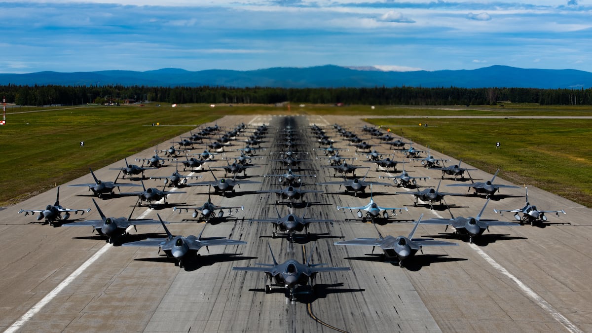 Congress may alter Air Force fighter structure as service fails to reach 1,145 aircraft minimum Congress may alter Air Force fighter structure as service fails to reach 1,145 aircraft minimum