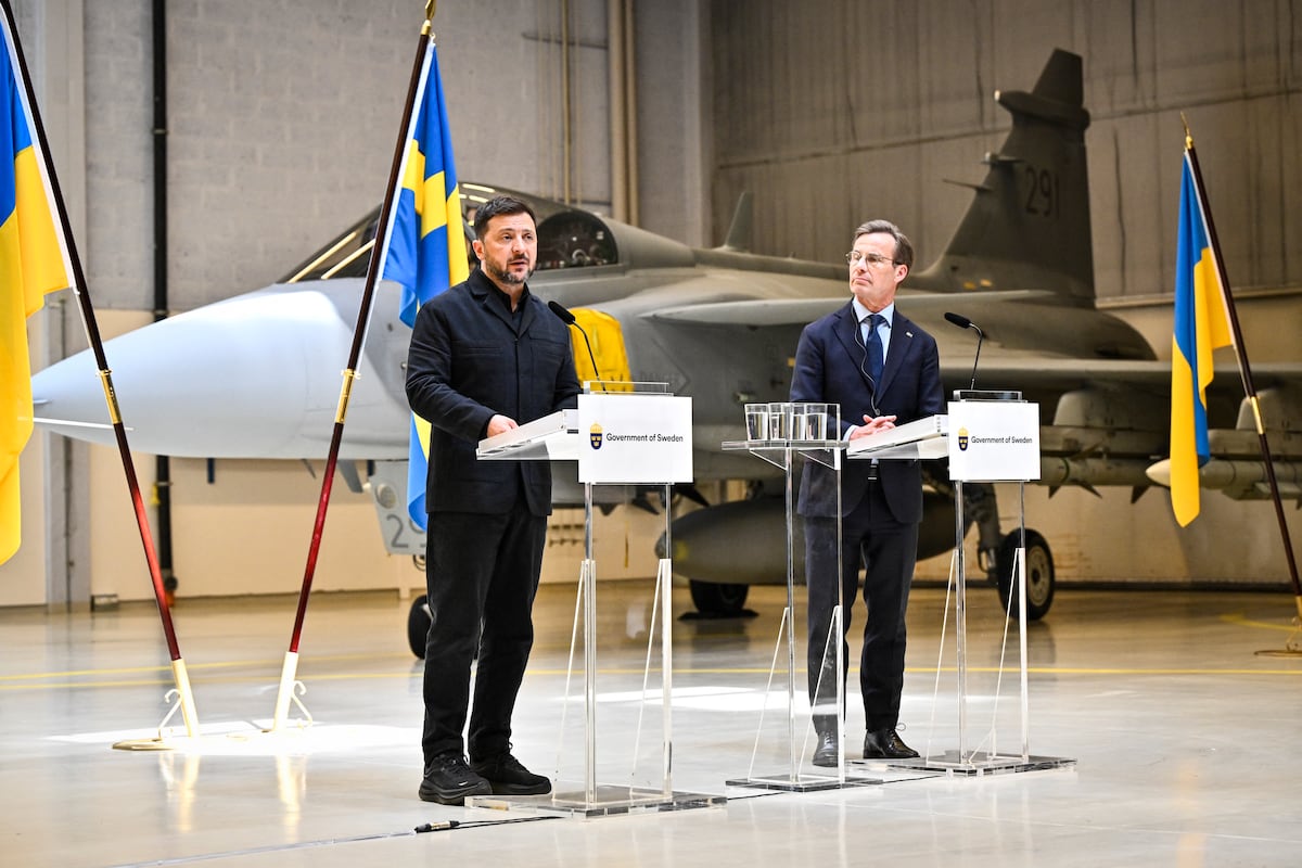 Ukraine to buy 20 new Gripen jets, Sweden to donate older jets sooner Ukraine to buy 20 new Gripen jets, Sweden to donate older jets sooner