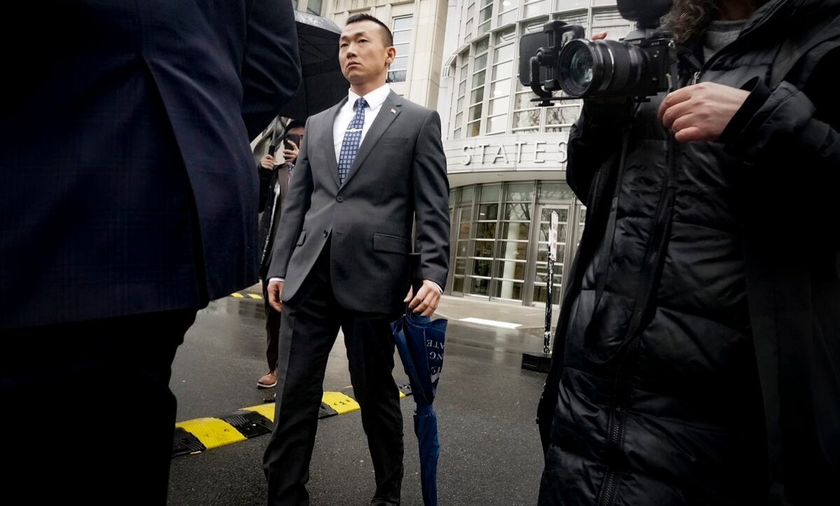 US drops case against Marine veteran cop accused of spying for China