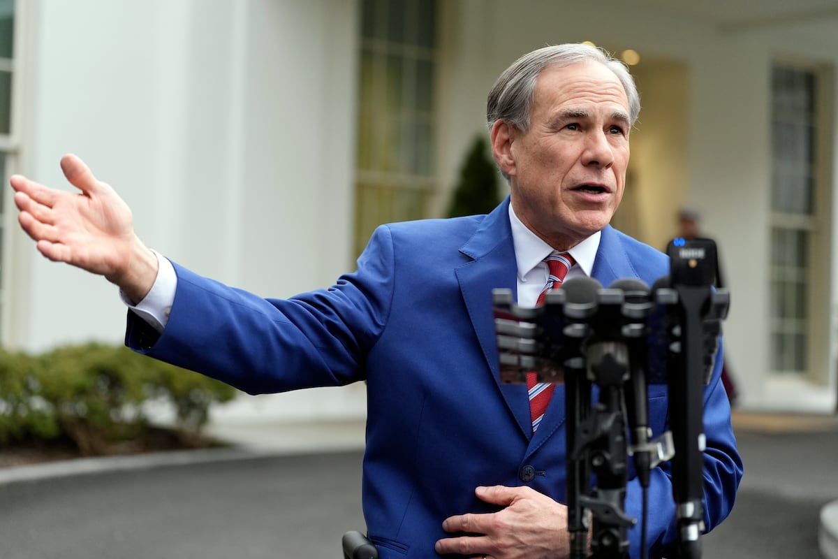 Texas governor deploys 5,000 Guardsmen ahead of ‘No Kings’ protests