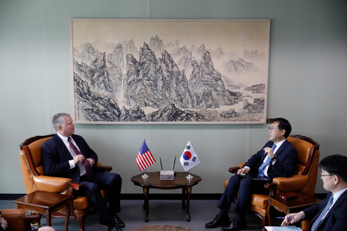 US says it’s ready to resume nuclear talks with North Korea