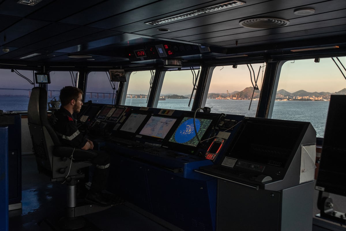 French Navy tests unmanned beach assault, expands drone tactics