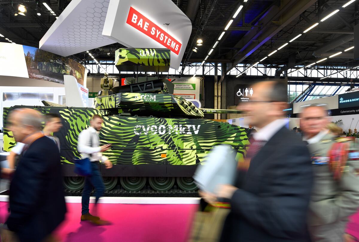 英国航空航天系统公司（BAE Systems）将以55.5亿美元收购总部位于科罗拉多州的鲍尔航天公司（Ball Aerospace）。