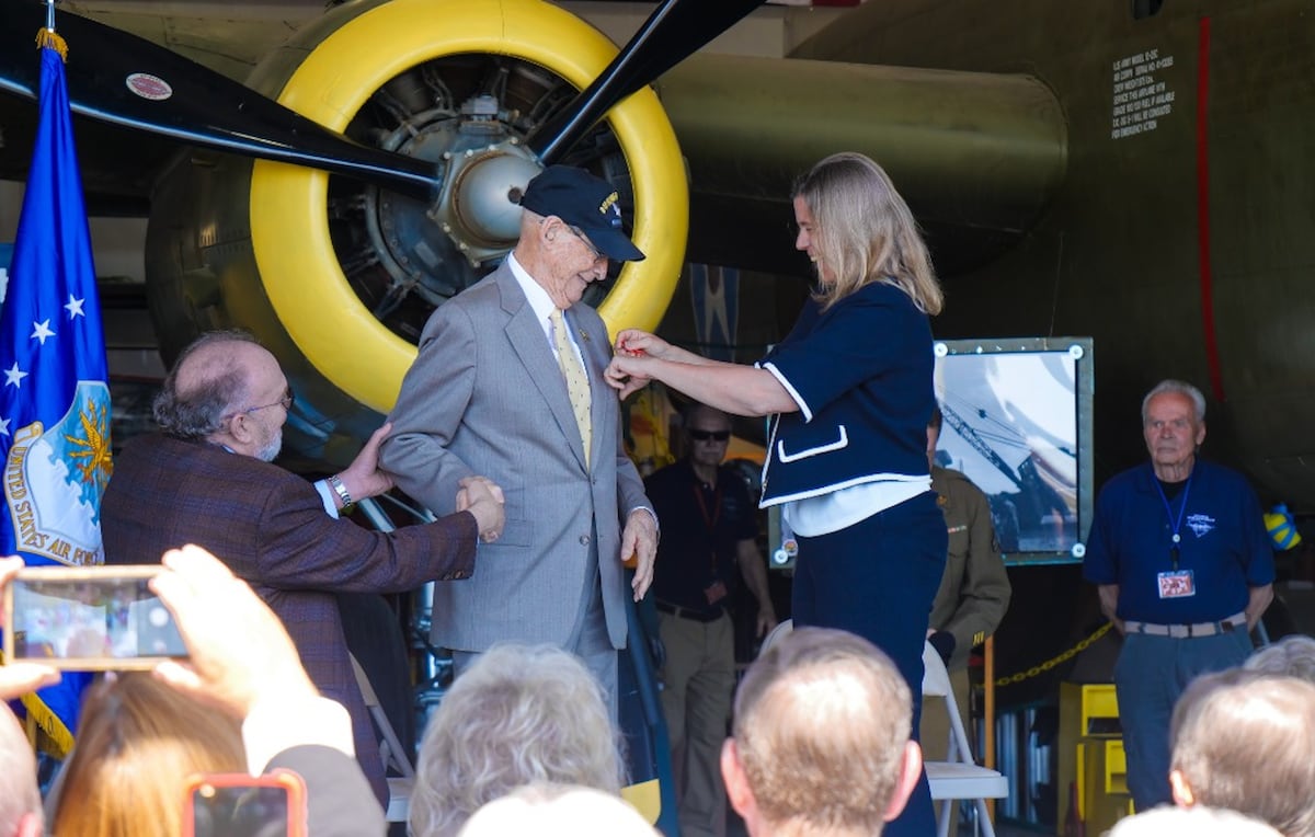 100-year-old B-17 turret gunner knighted by France