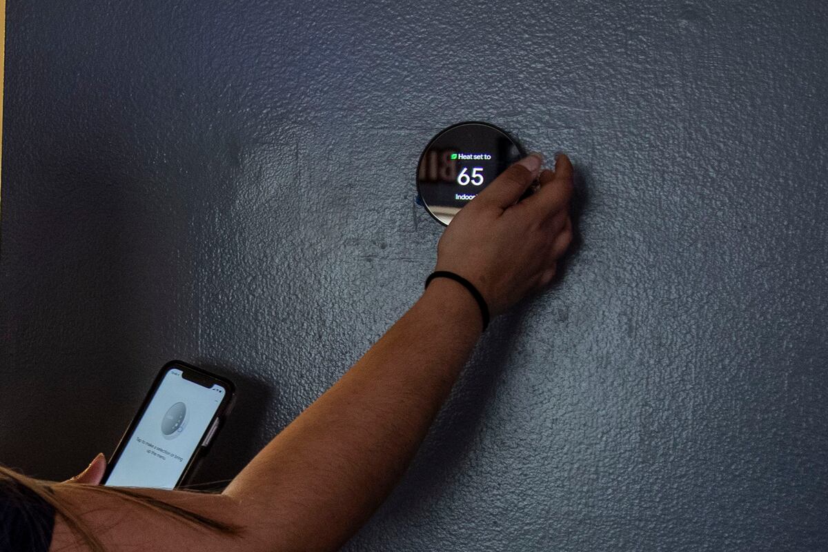 OhmConnect's Novel Way to Combat Heat Wave Blackouts — Pay People to