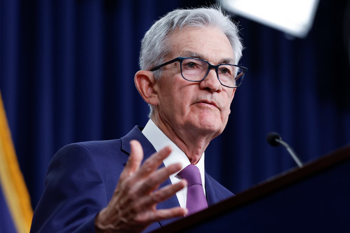 Rate Cuts Are Still Happening, Say Federal Reserve Officials