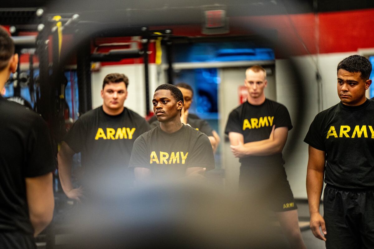 NextImg:Soldiers could see a brand new PT gear design by next year