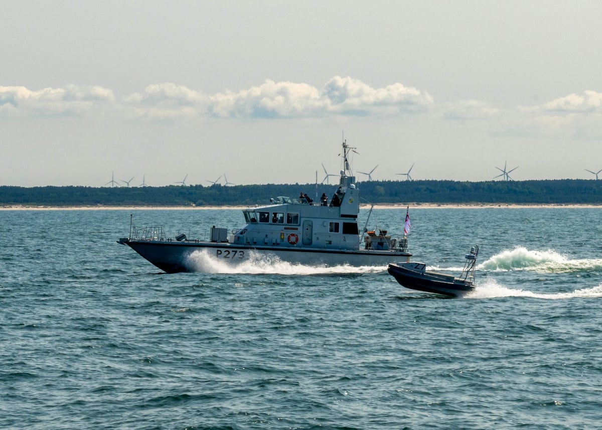 Navy integrates robotic vessels into Baltic Sea warfighting exercise