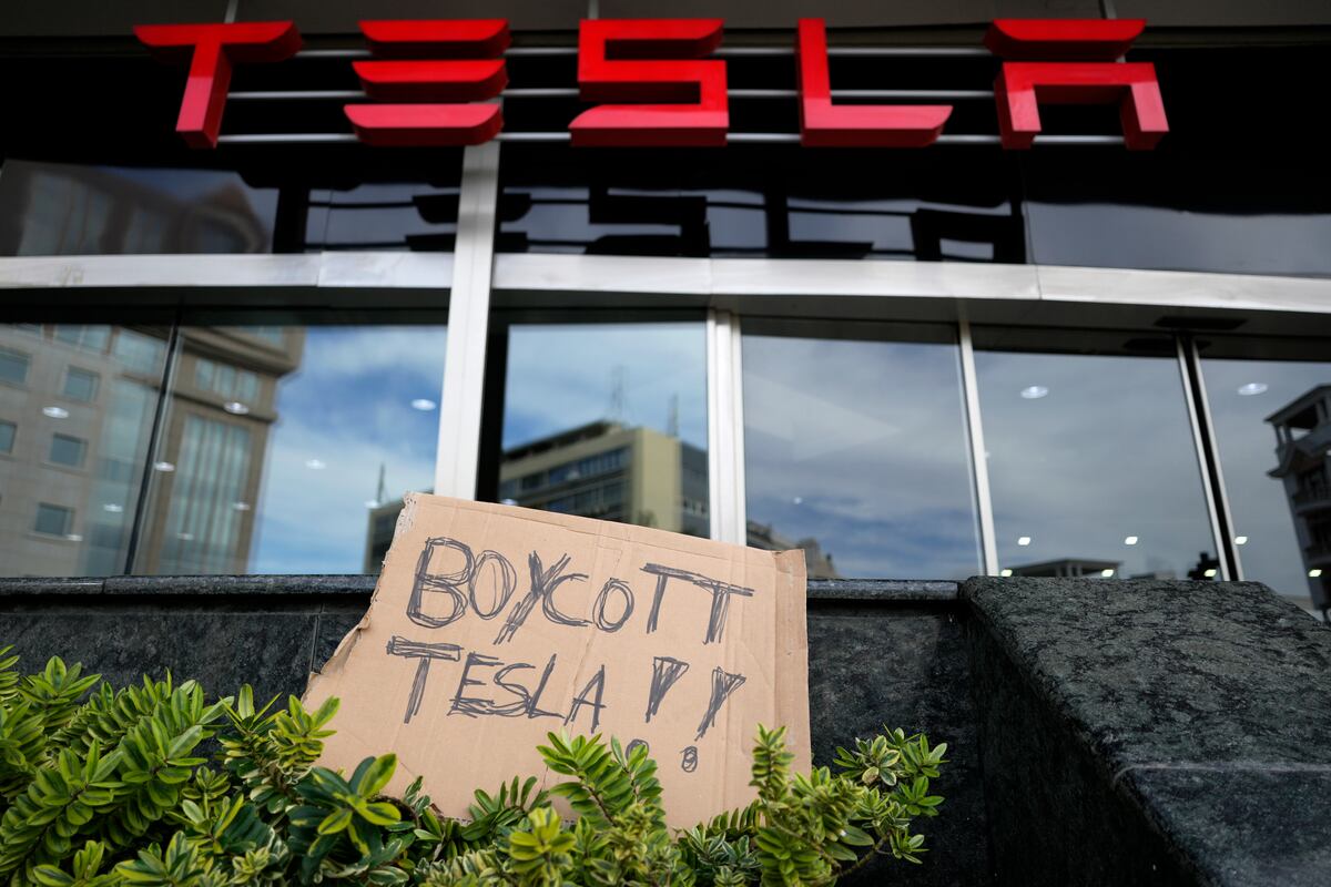 Big Business This Week: Is Tesla Just a Meme Stock Now?