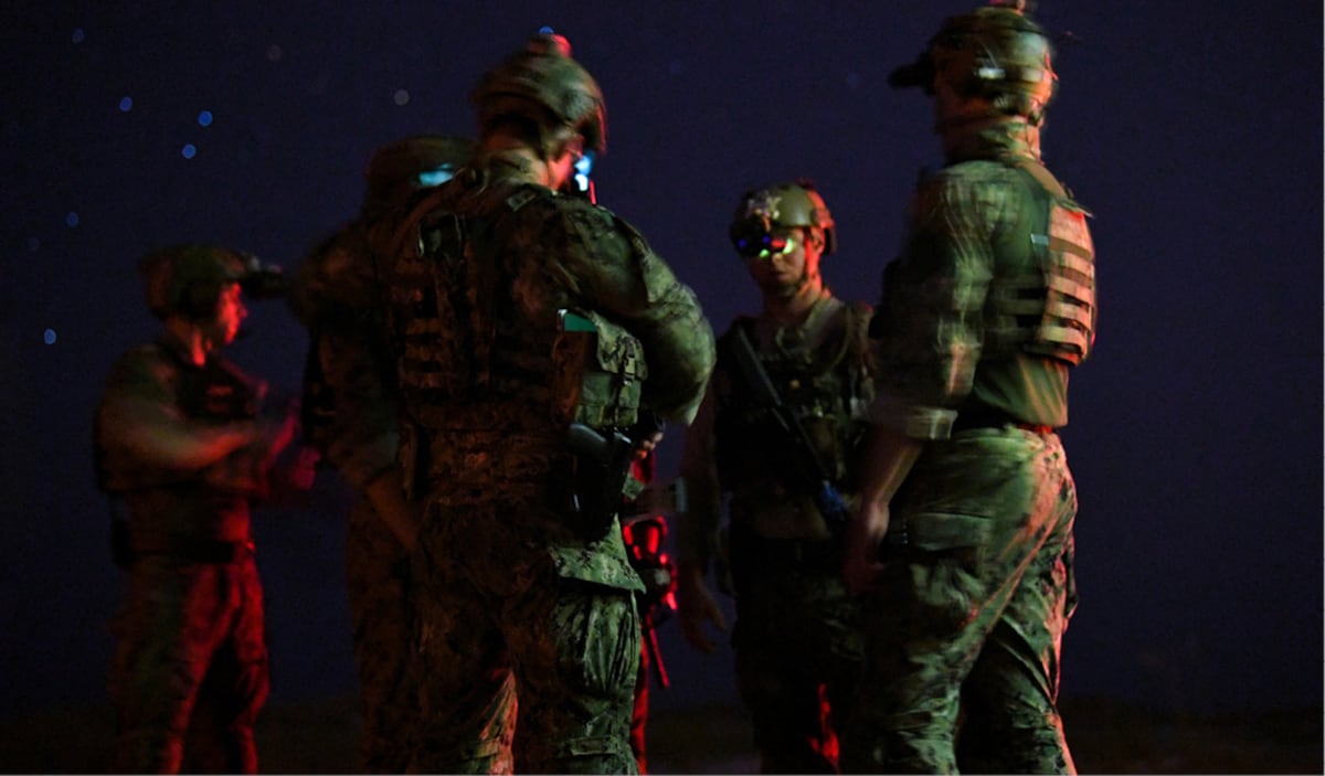 do navy seals smoke cigarettes Tells Sailors To Leave The E-Cigarette On Shore Why do Navy Seals Use