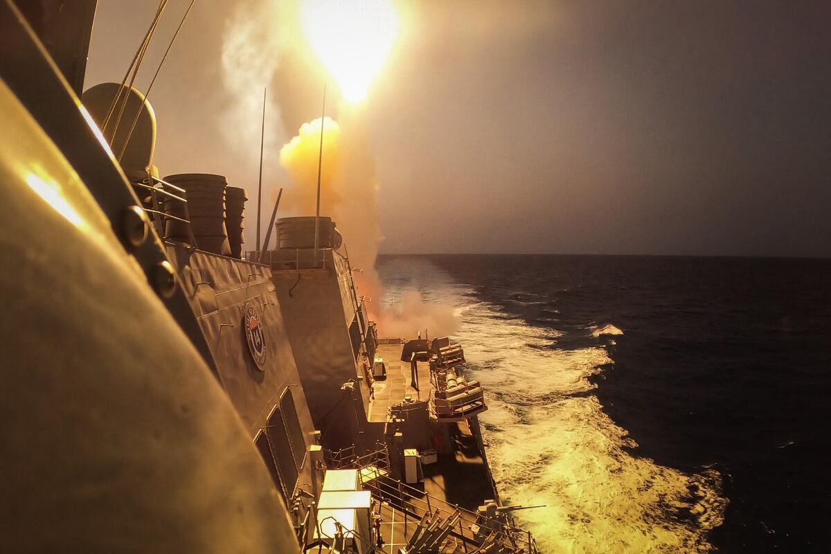 NextImg:How one warship thwarting a Houthi attack a year ago changed the Navy
