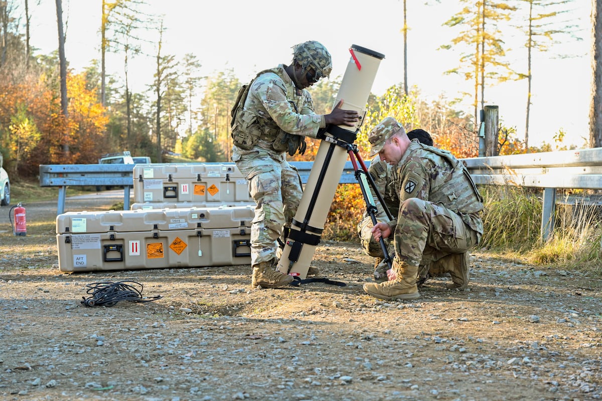 Army orders 6 million in Switchblade kamikaze drones, tank killers Army orders 6 million in Switchblade kamikaze drones, tank killers
