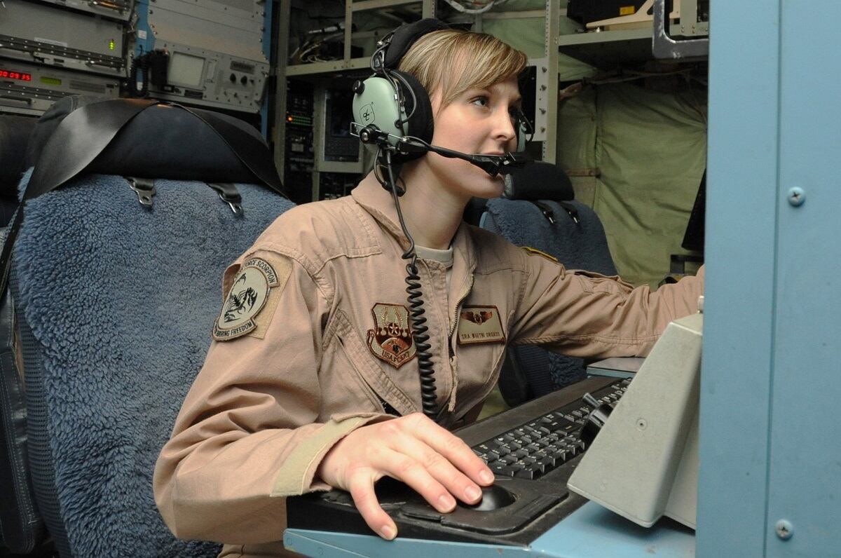US Air Force adds electronic warfare to new intel, cyber office